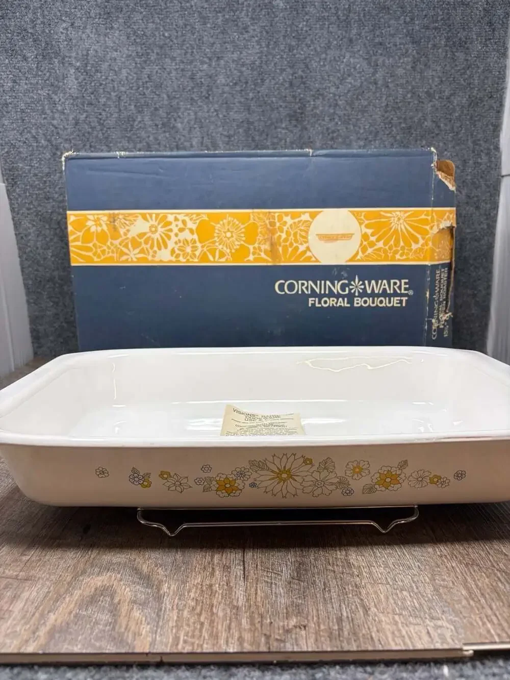 VTG Corning Ware P-76-B Roaster Floral Bouquet 15.5” Casserole Dish & racks USA